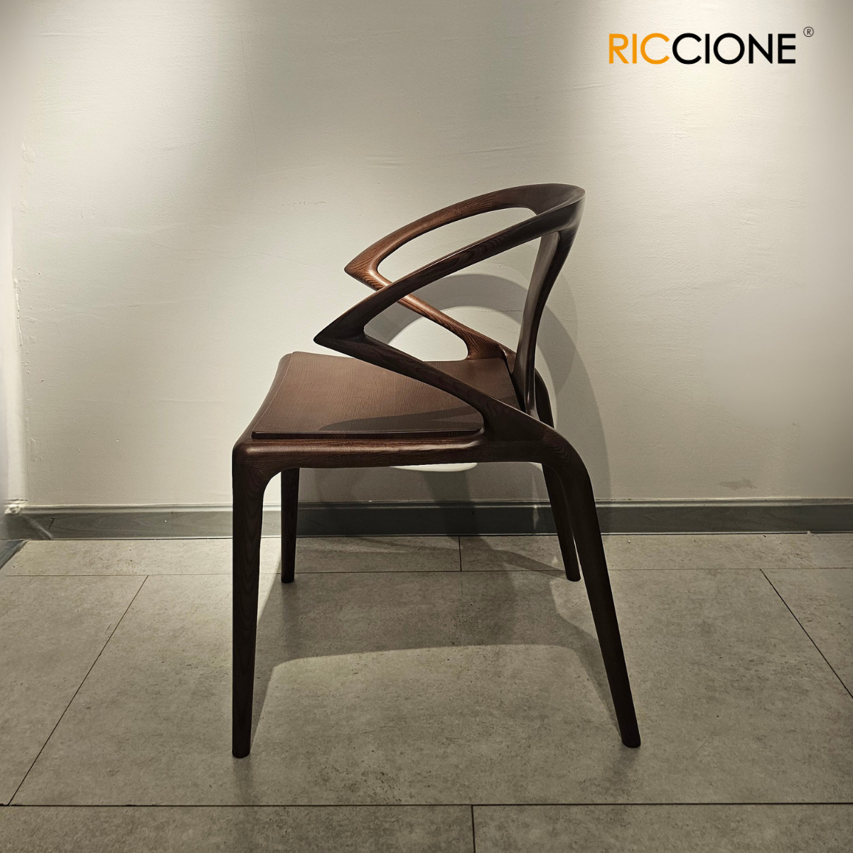 ARKED CHAIR