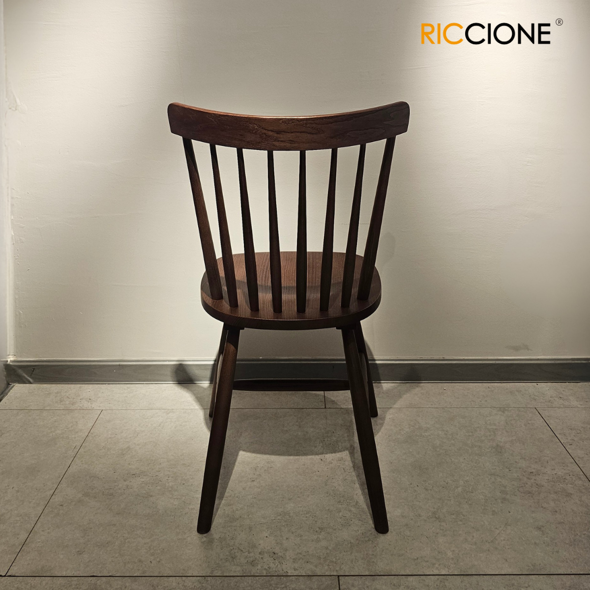 AFRAIN CHAIR