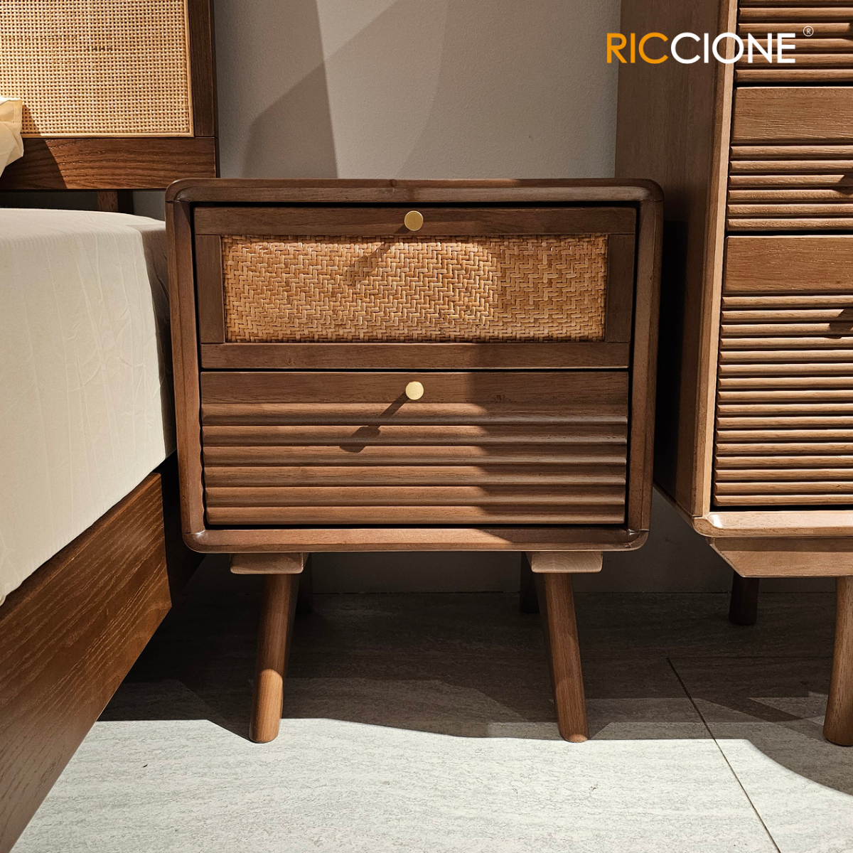 WABI SABI NIGHTSTAND