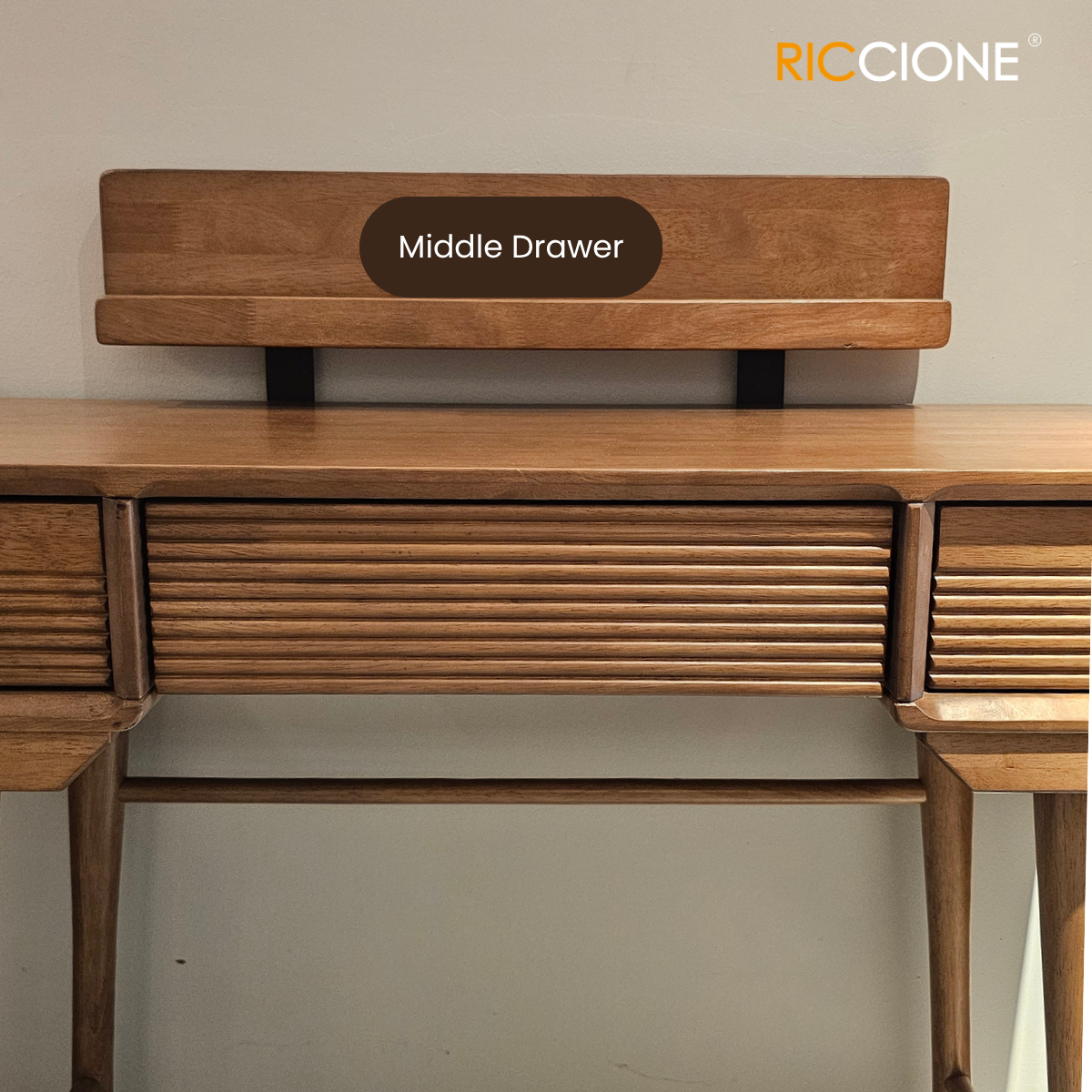GASING DRESSING TABLE