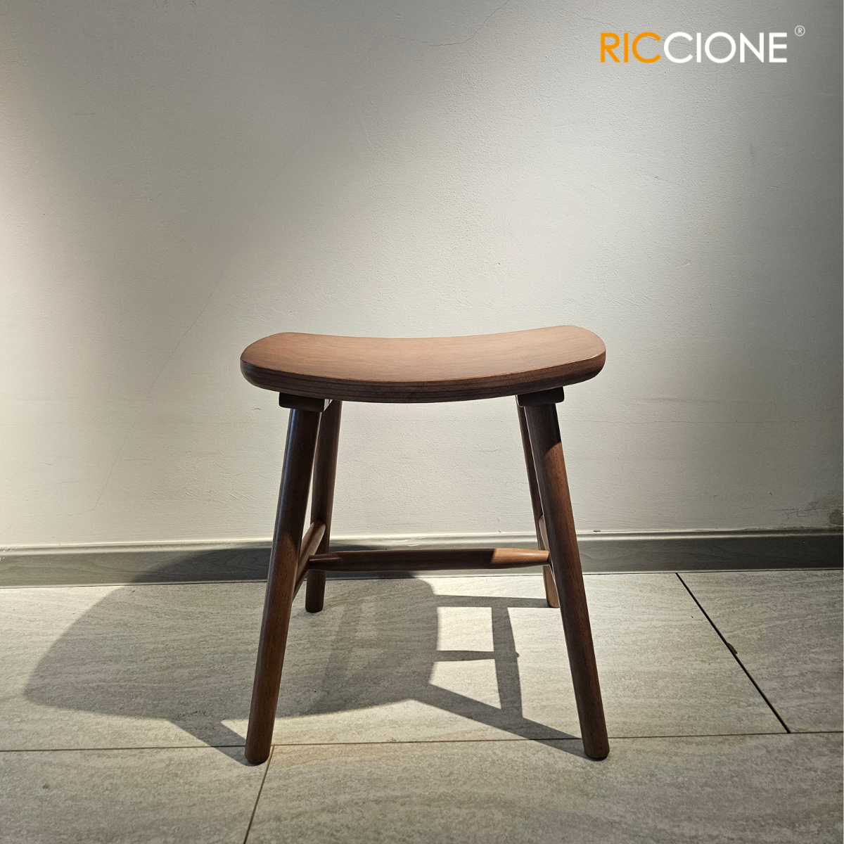 GASING STOOL