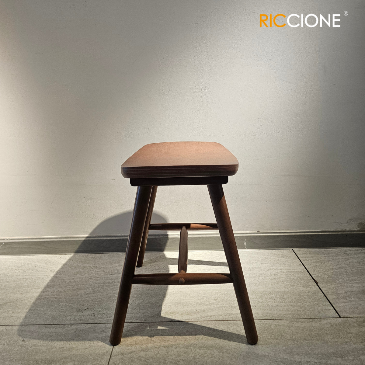 GASING STOOL