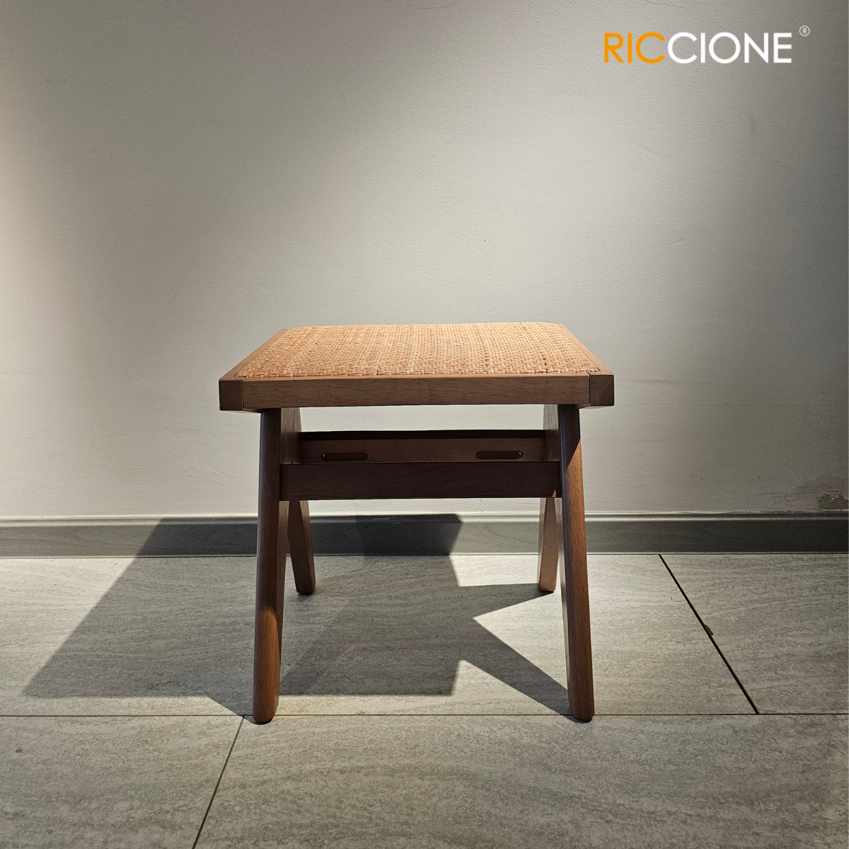 WABI SABI DRESSING STOOL