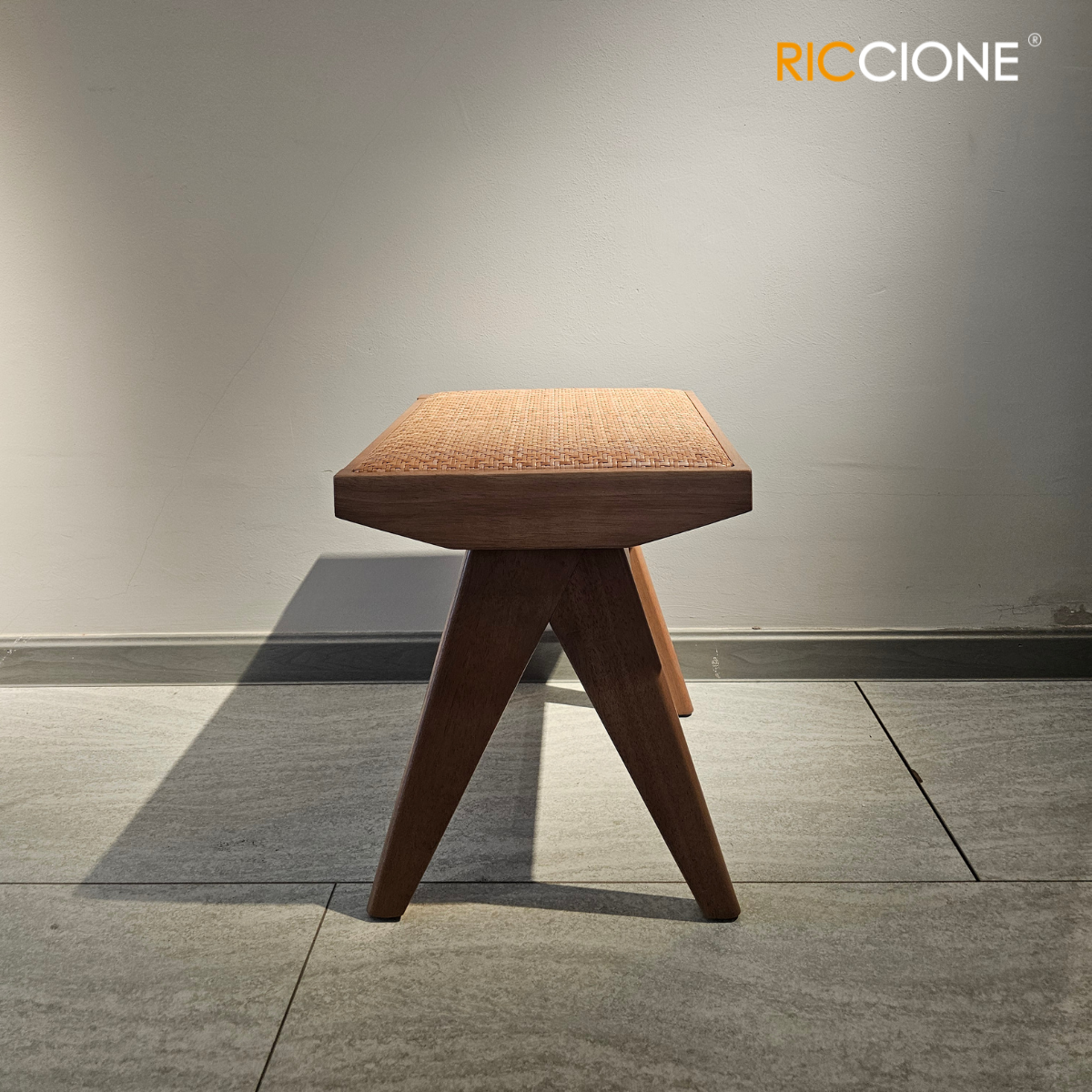 WABI SABI DRESSING STOOL