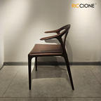 ARKED CHAIR