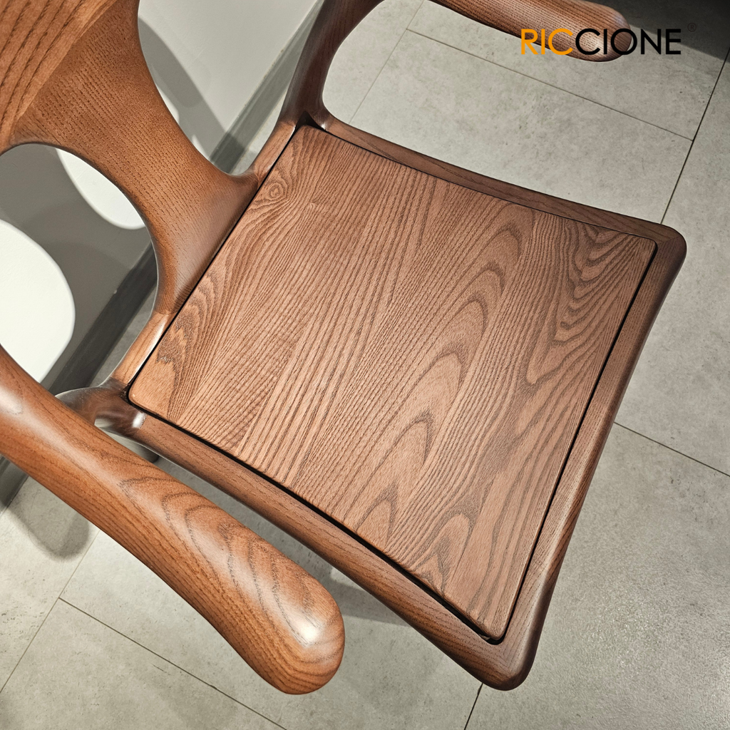ARKED CHAIR