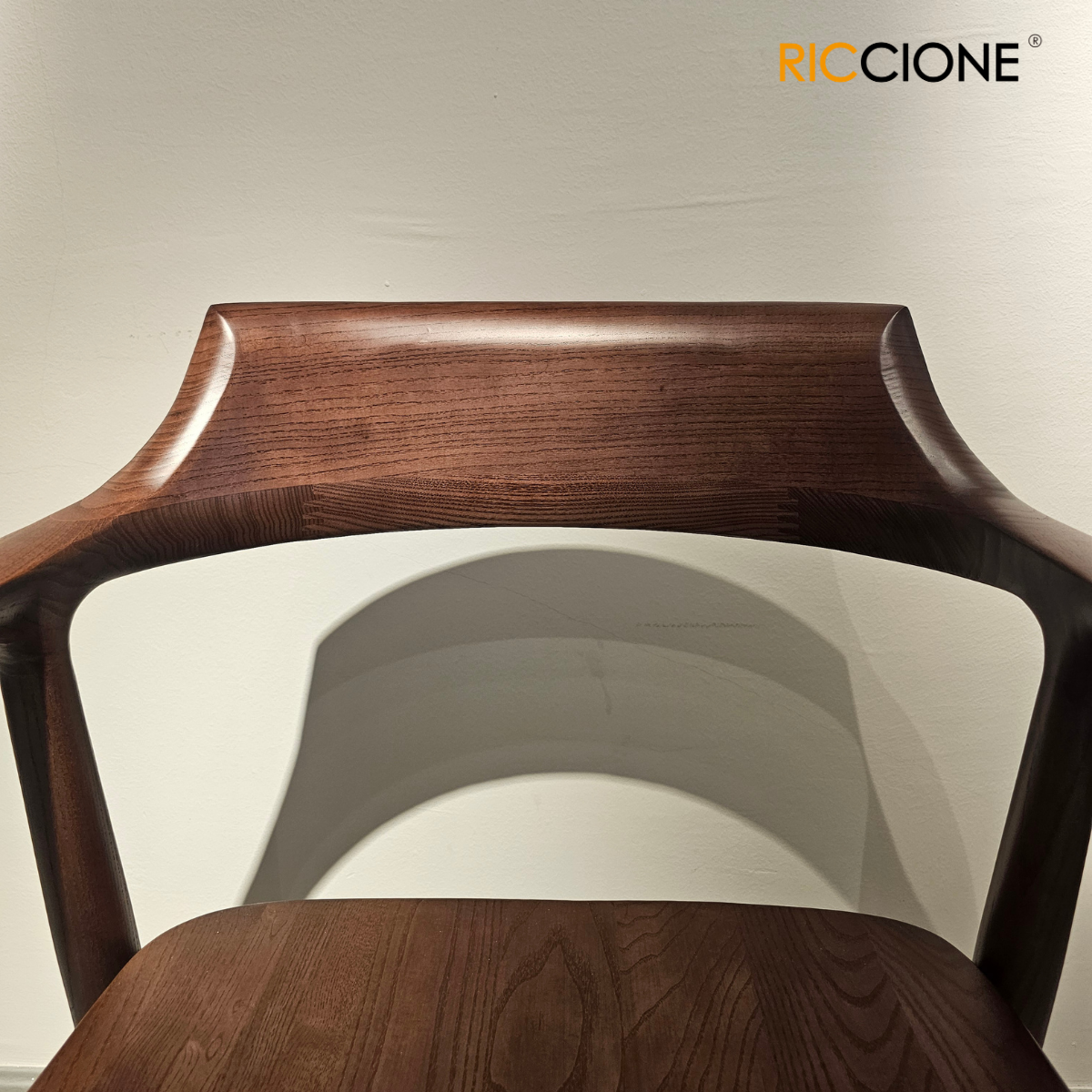 ARKED CHAIR