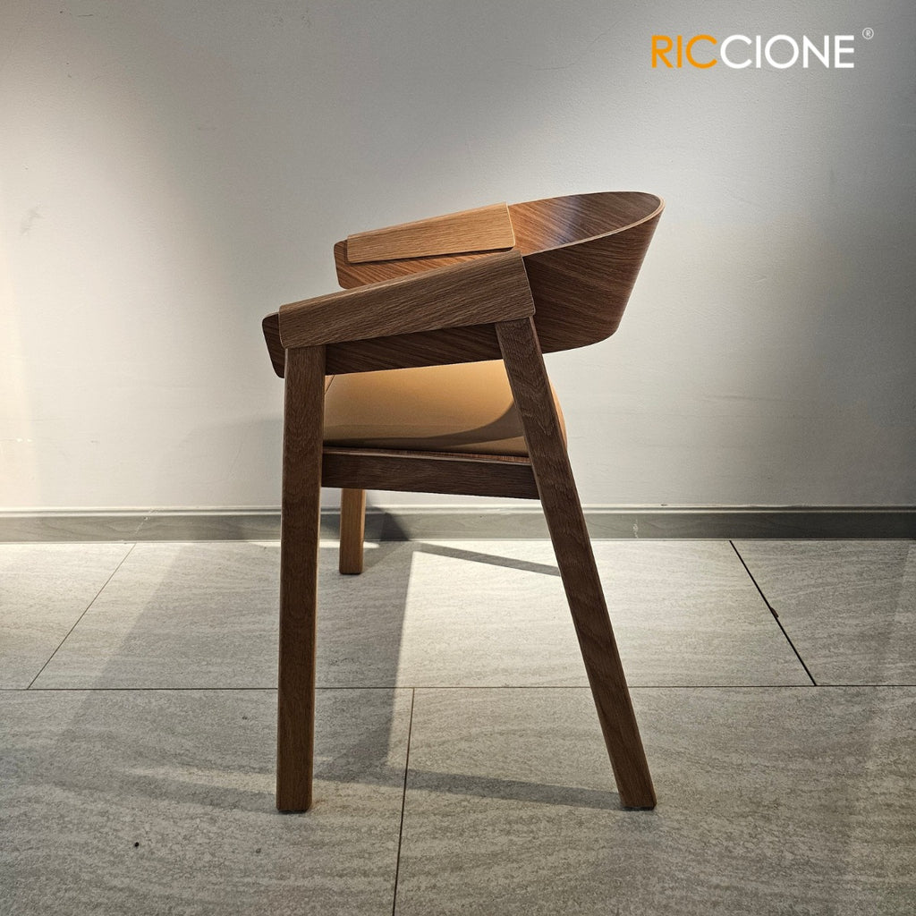 AFRAIN CHAIR